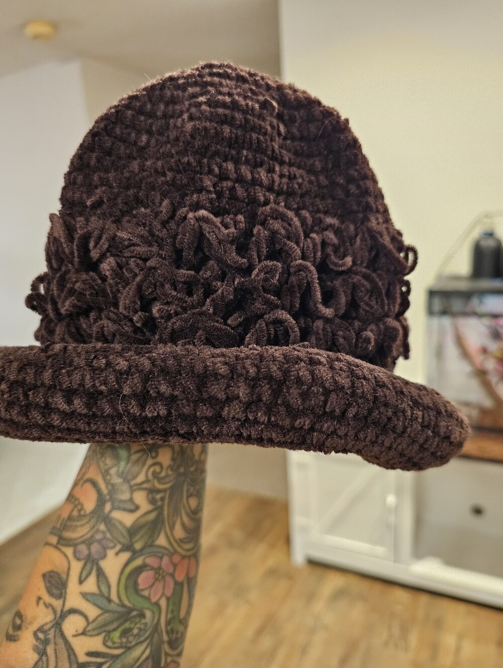 Vintage Chocolate Brown Loopy Knit Cloche Bucket Hat – Chenille Teddy Beanie